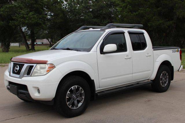 2016 Nissan Frontier PRO-4X 4WD photo