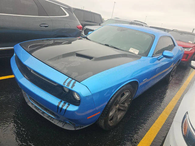 2016 Dodge Challenger R/T RWD photo
