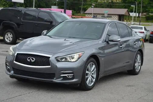 2016 Infiniti Q50 2.0T Premium RWD photo