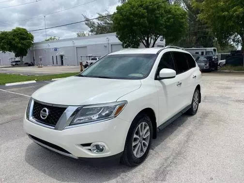 2016 Nissan Pathfinder SV FWD photo