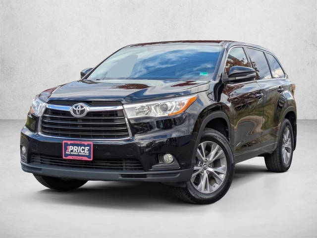 2016 Toyota Highlander LE Plus AWD photo