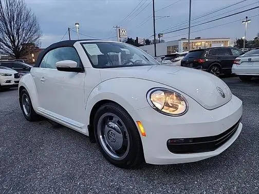 2016 Volkswagen Beetle 1.8T Denim FWD photo