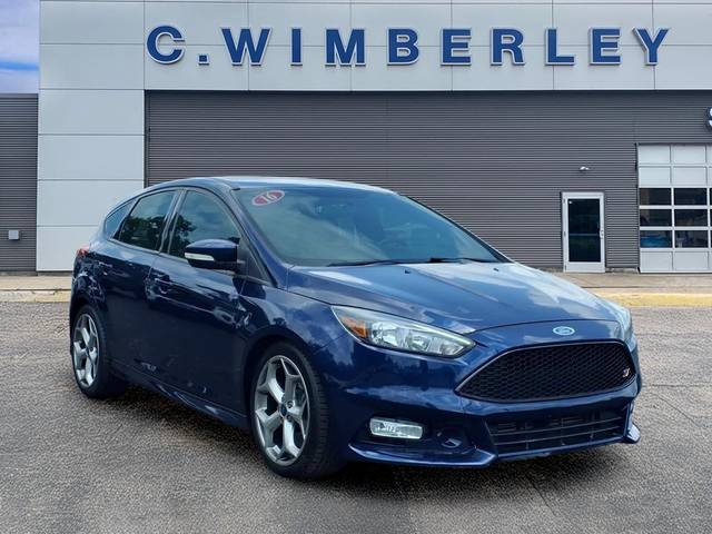 2016 Ford Focus ST FWD photo