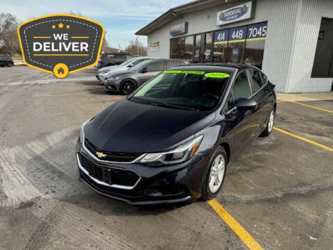 2016 Chevrolet Cruze LT FWD photo