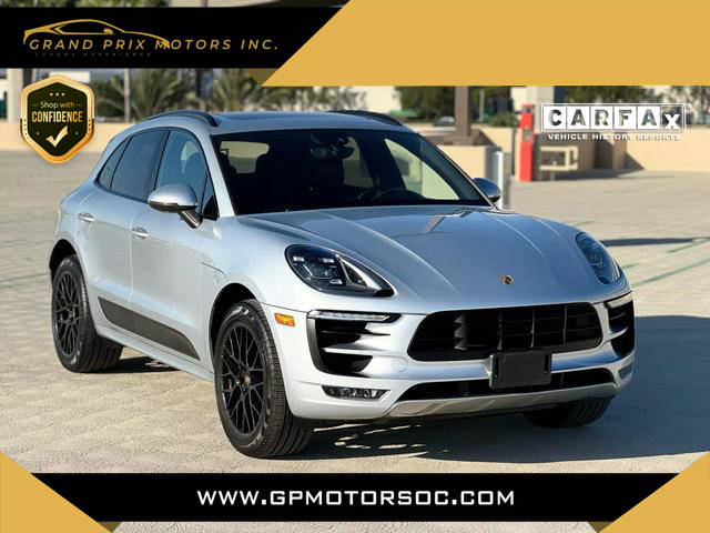 2017 Porsche Macan GTS AWD photo