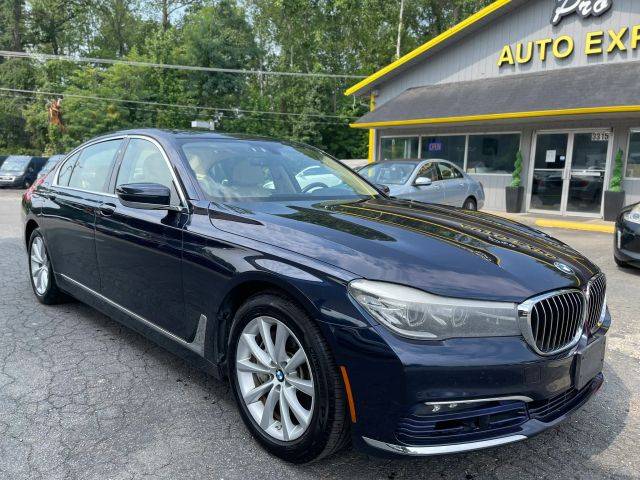 2016 BMW 7 Series 740i RWD photo