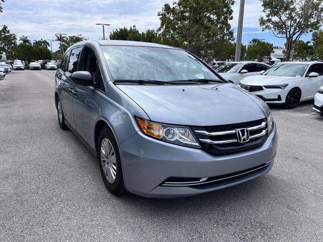 2016 Honda Odyssey LX FWD photo