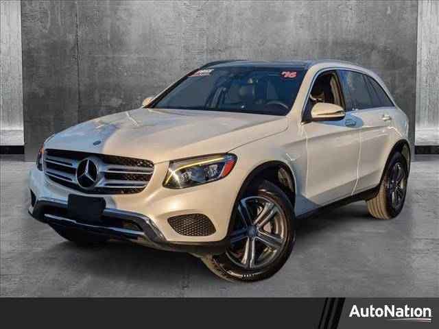 2016 Mercedes-Benz GLC-Class GLC 300 AWD photo