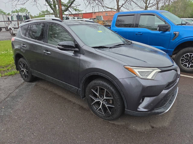 2016 Toyota RAV4 SE AWD photo