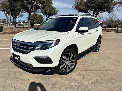 2016 Honda Pilot Touring FWD photo
