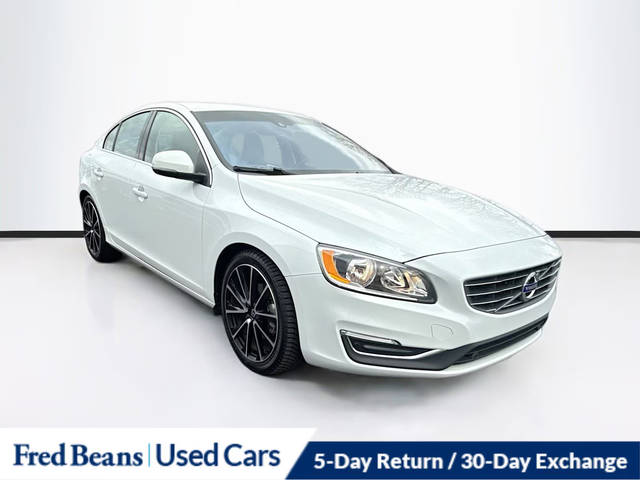 2016 Volvo S60 T5 Drive-E Premier FWD photo