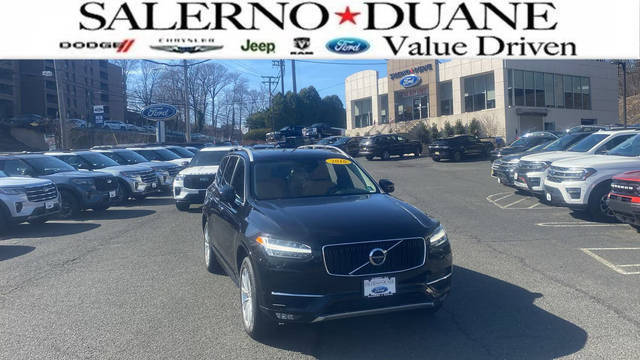 2016 Volvo XC90 T6 Momentum AWD photo