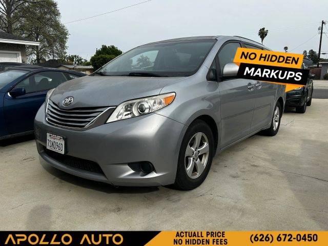 2016 Toyota Sienna LE FWD photo