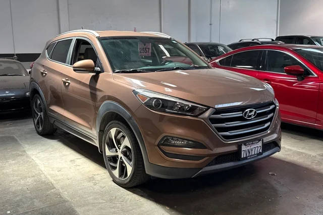 2016 Hyundai Tucson Sport AWD photo