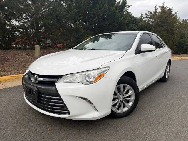 2016 Toyota Camry XLE FWD photo