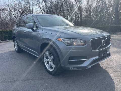 2016 Volvo XC90 T5 Momentum AWD photo