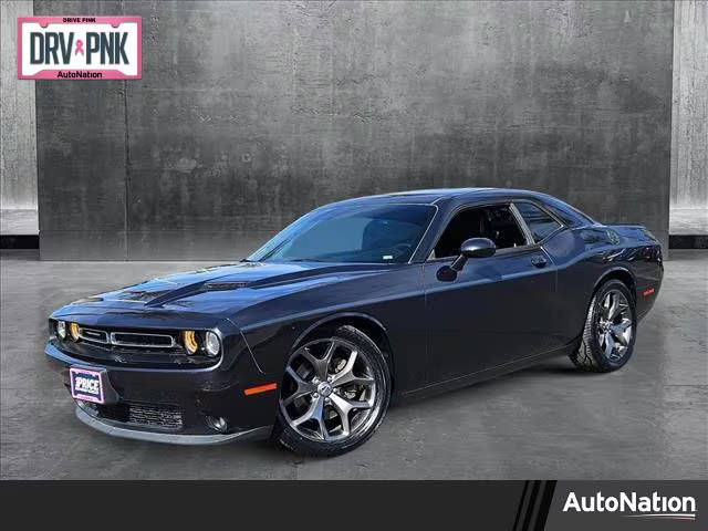 2016 Dodge Challenger SXT Plus RWD photo