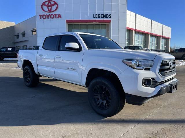 2016 Toyota Tacoma SR5 4WD photo