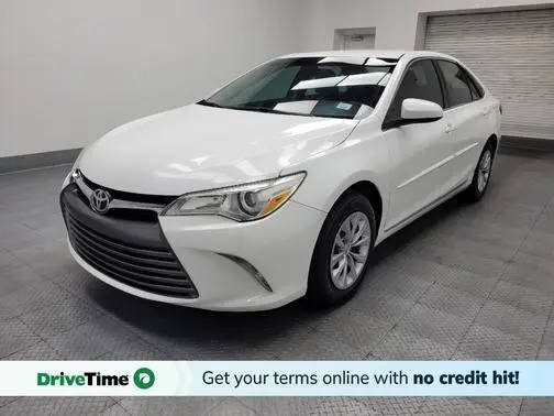 2016 Toyota Camry LE FWD photo