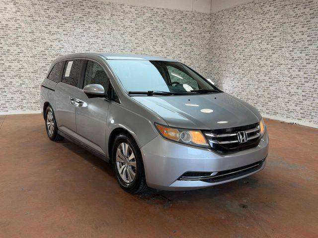 2016 Honda Odyssey SE FWD photo