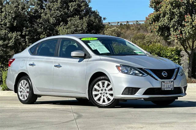 2016 Nissan Sentra S FWD photo