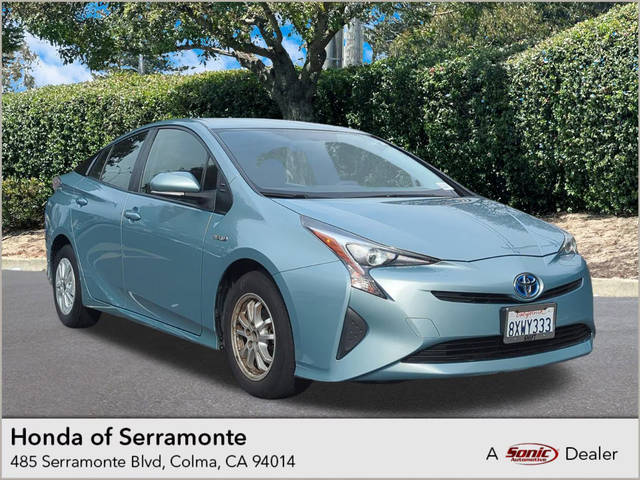 2016 Toyota Prius Two FWD photo