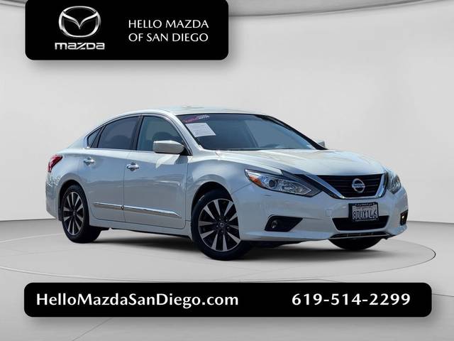 2016 Nissan Altima 2.5 SV FWD photo