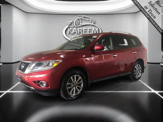2016 Nissan Pathfinder SV 4WD photo