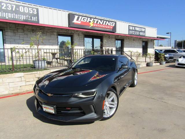 2016 Chevrolet Camaro 2LT RWD photo