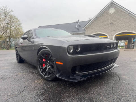 2016 Dodge Challenger SRT Hellcat RWD photo