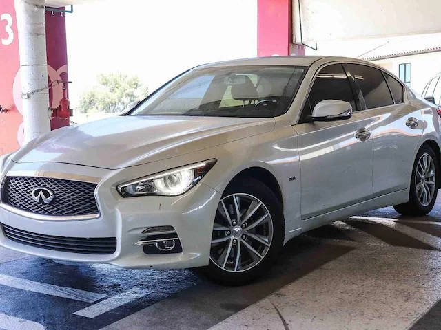 2016 Infiniti Q50 2.0t Premium RWD photo