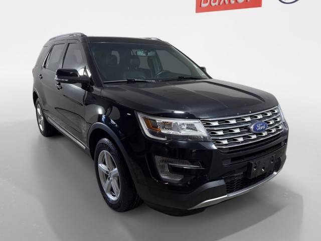 2016 Ford Explorer XLT 4WD photo