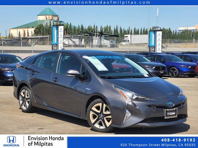 2016 Toyota Prius Four Touring FWD photo