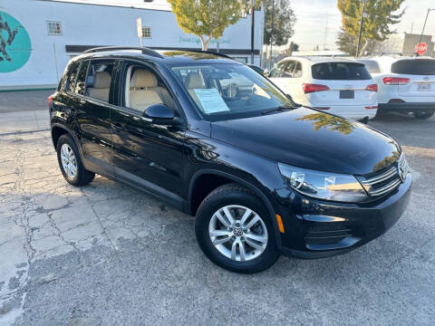 2016 Volkswagen Tiguan S FWD photo