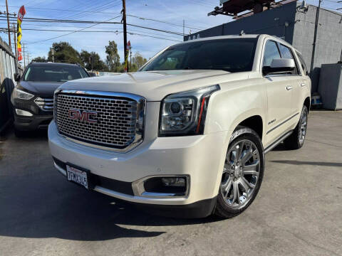 2015 GMC Yukon Denali 4WD photo