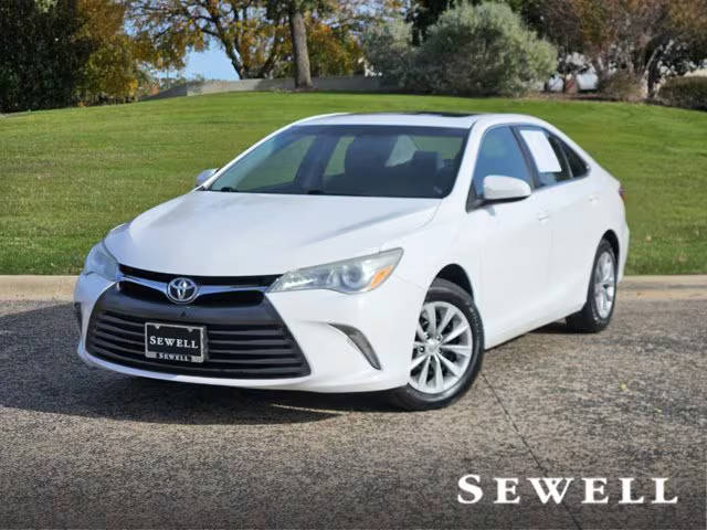 2016 Toyota Camry LE FWD photo