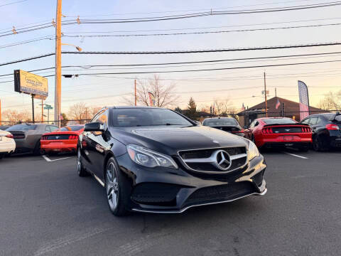 2016 Mercedes-Benz E-Class E 550 RWD photo