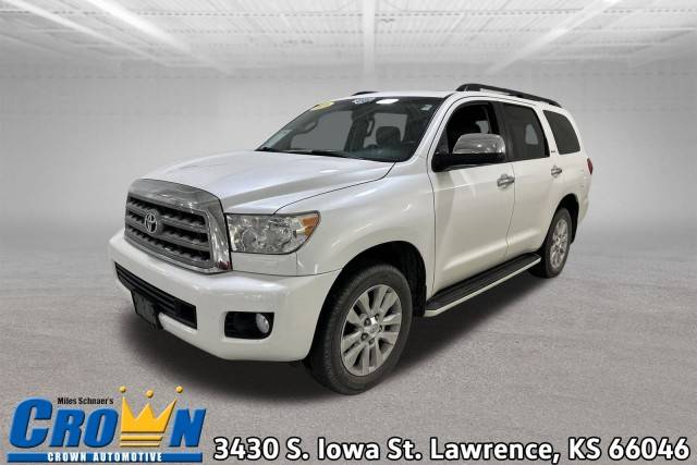 2016 Toyota Sequoia Platinum 4WD photo