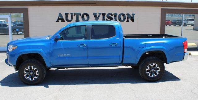 2016 Toyota Tacoma SR5 4WD photo