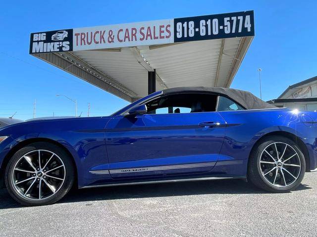 2016 Ford Mustang EcoBoost Premium RWD photo