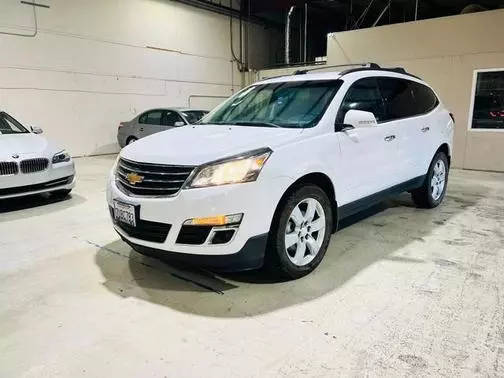 2016 Chevrolet Traverse LT FWD photo