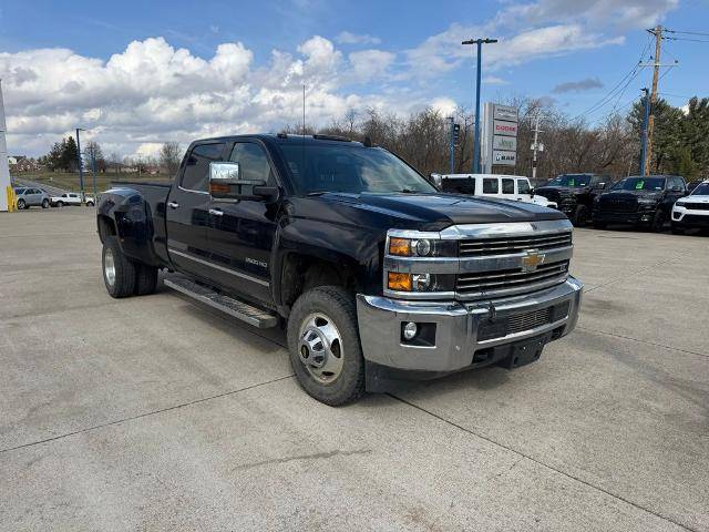 2016 Chevrolet Silverado 3500HD LTZ 4WD photo