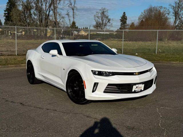 2016 Chevrolet Camaro 1LT RWD photo