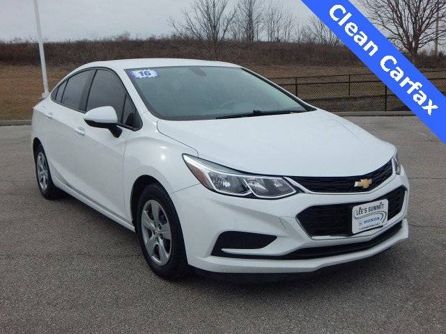 2016 Chevrolet Cruze LS FWD photo