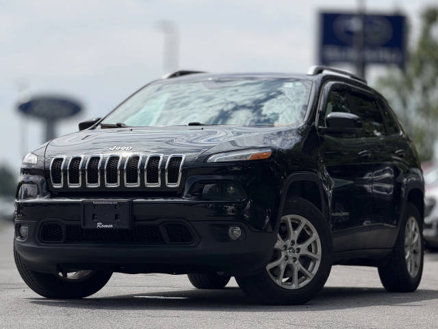 2016 Jeep Cherokee Latitude 4WD photo