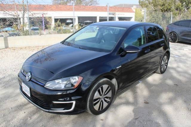 2016 Volkswagen e-Golf SE FWD photo