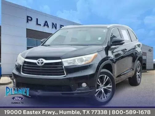 2016 Toyota Highlander XLE FWD photo