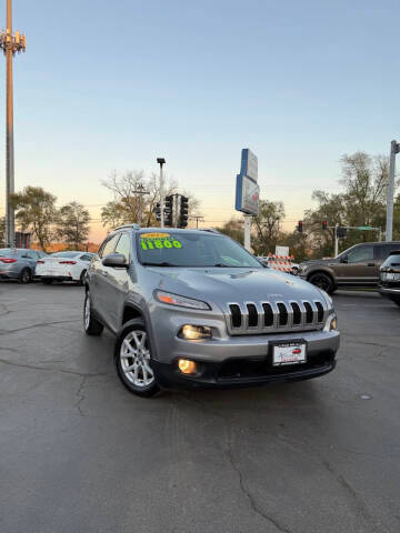 2016 Jeep Cherokee Latitude FWD photo
