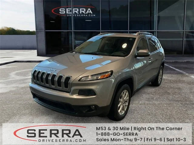 2016 Jeep Cherokee Latitude 4WD photo
