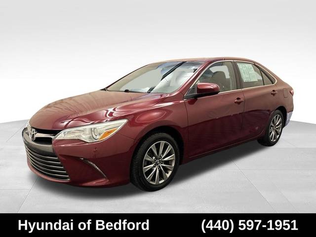 2016 Toyota Camry XLE FWD photo